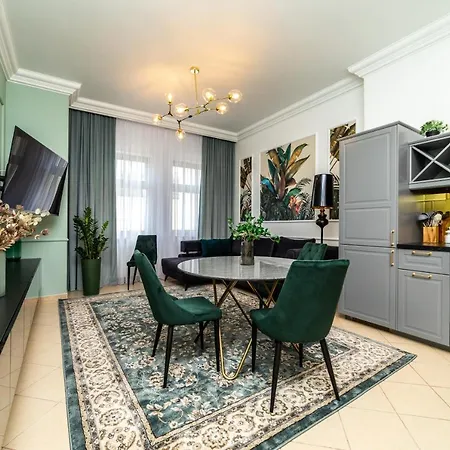 Trzy Gracje - Monte Cassino by OneApartments-3